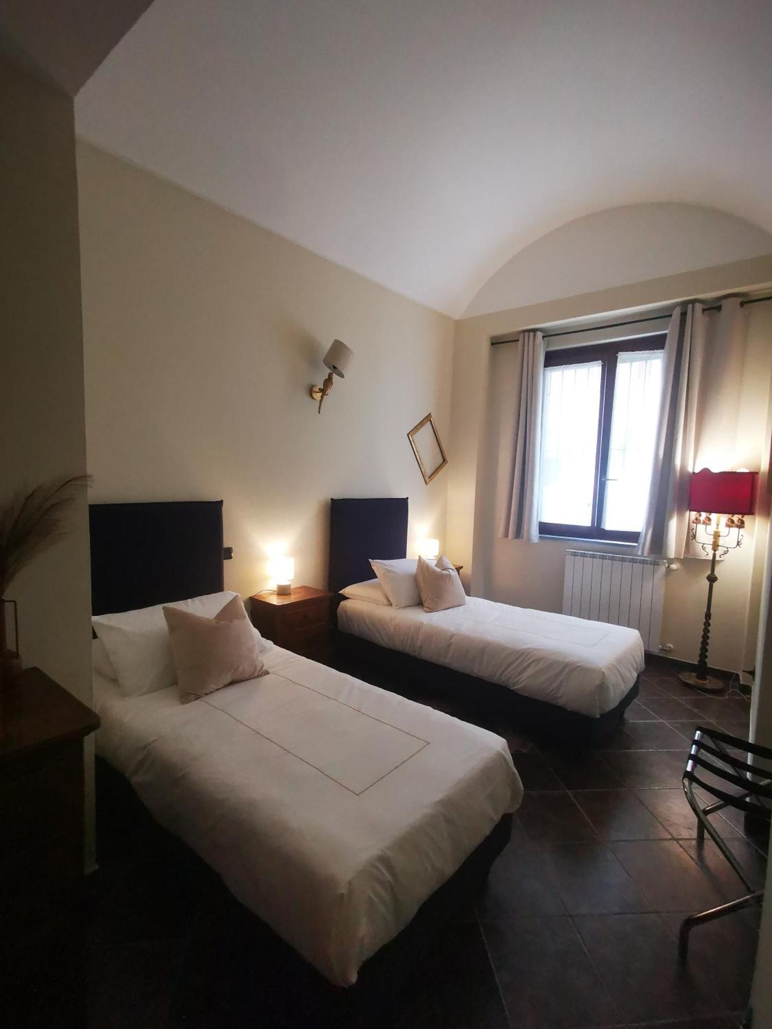 Arcapartaments Vercelli Bagian luar foto