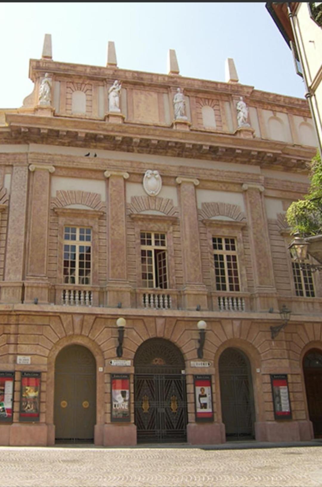 Arcapartaments Vercelli Bagian luar foto