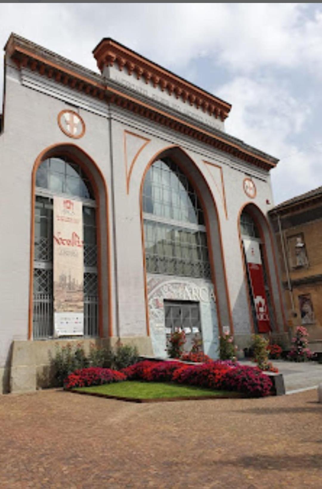 Arcapartaments Vercelli Bagian luar foto